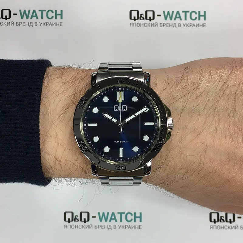 Q&Q Japan Quartz Blue 40mm Dial Silver-tone Men's Watch- QB86J212Y